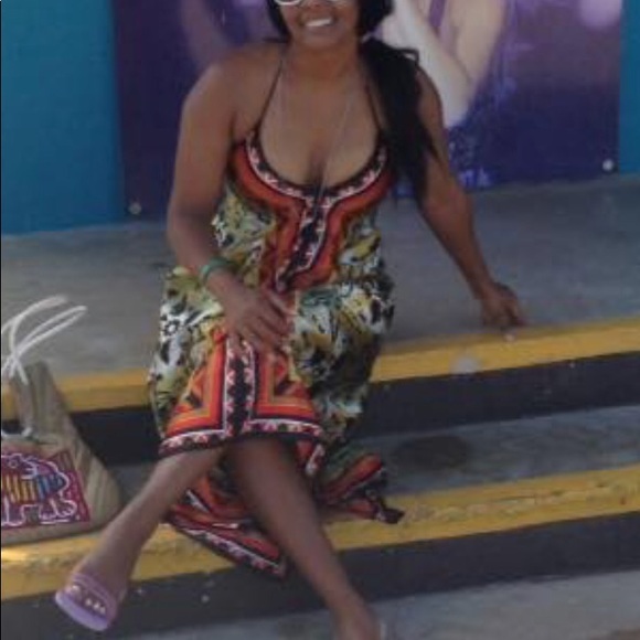 Dress - Picture 3 of 4